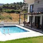 Villa Kaya